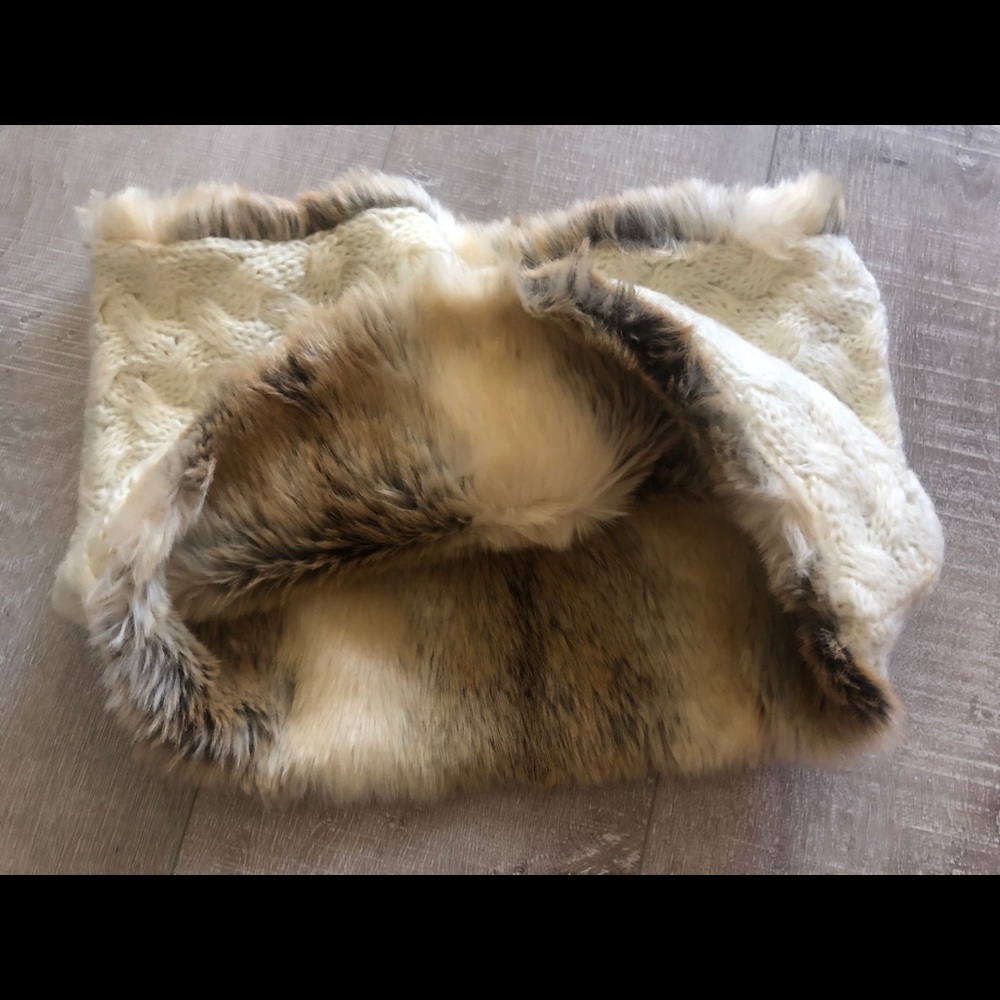 Aerie loop scarf ivory
